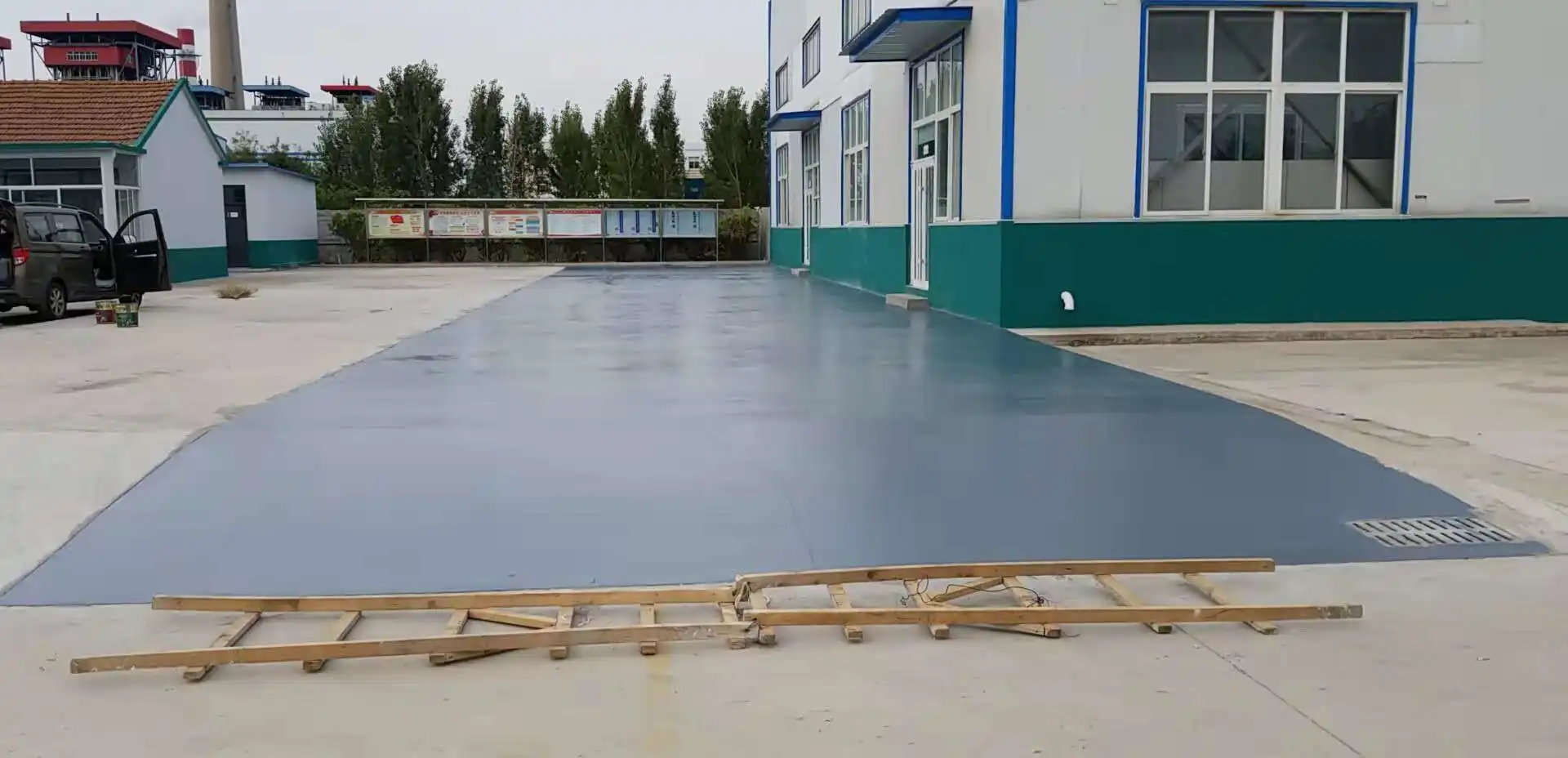 滨海车间厂房地坪漆修补翻新